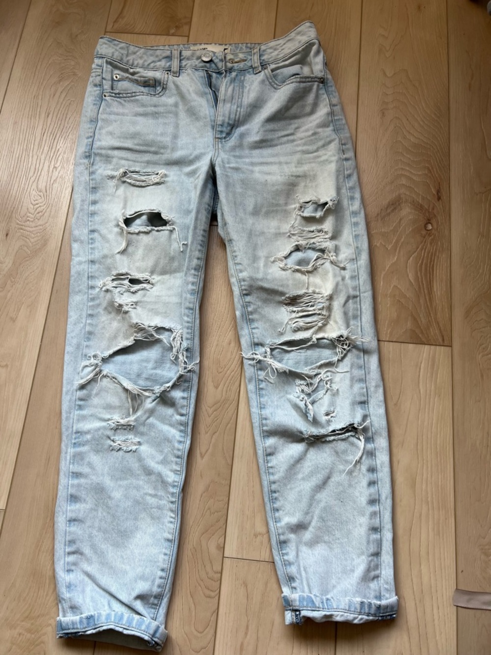 Garage Light Wash Ripped Straight Leg Jeans